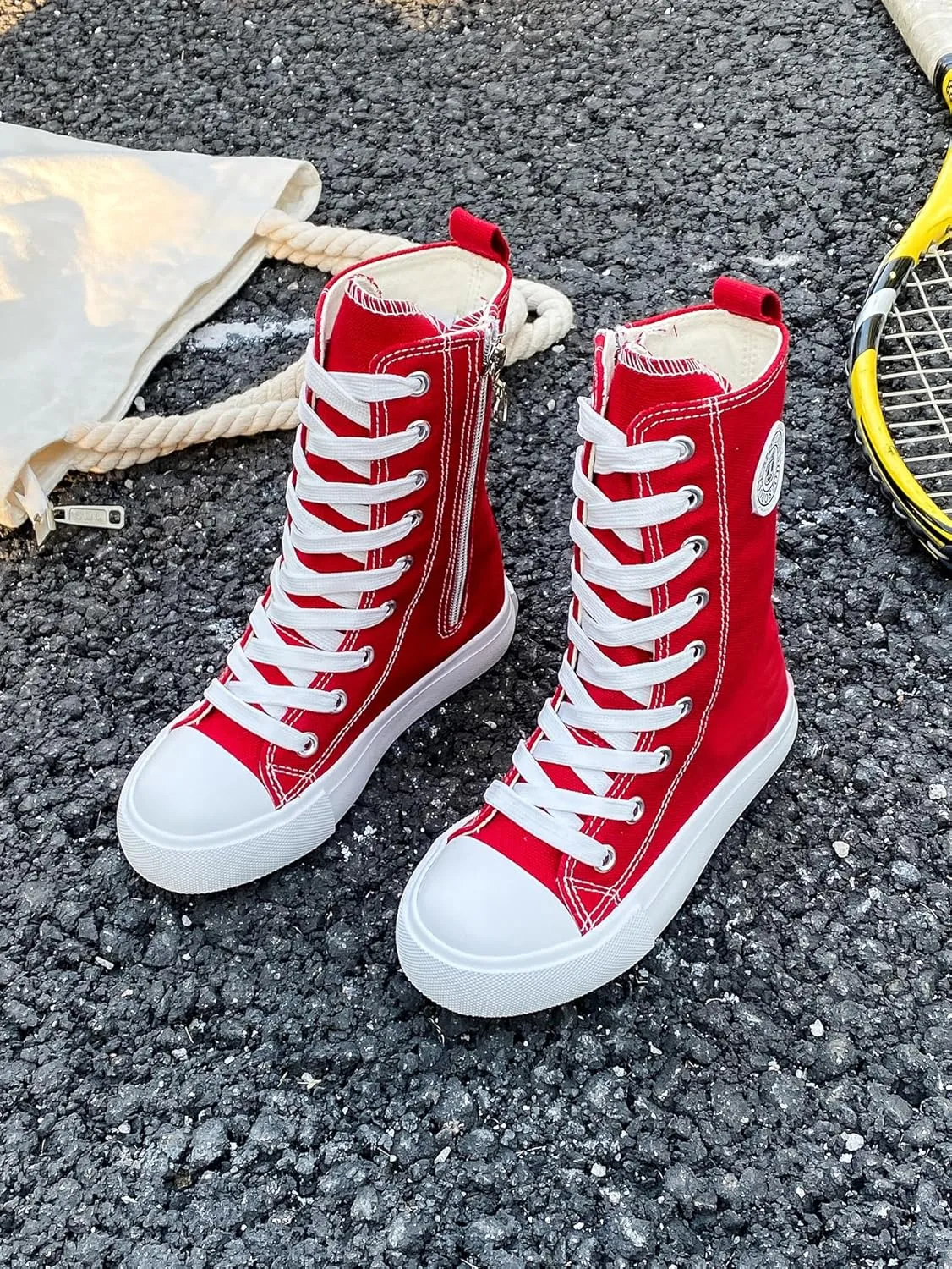Boys and Girls High Top Children's Canvas Shoes Fashion Street Dance White Campus Shoes Outdoor Leisure Sneakers Shoes