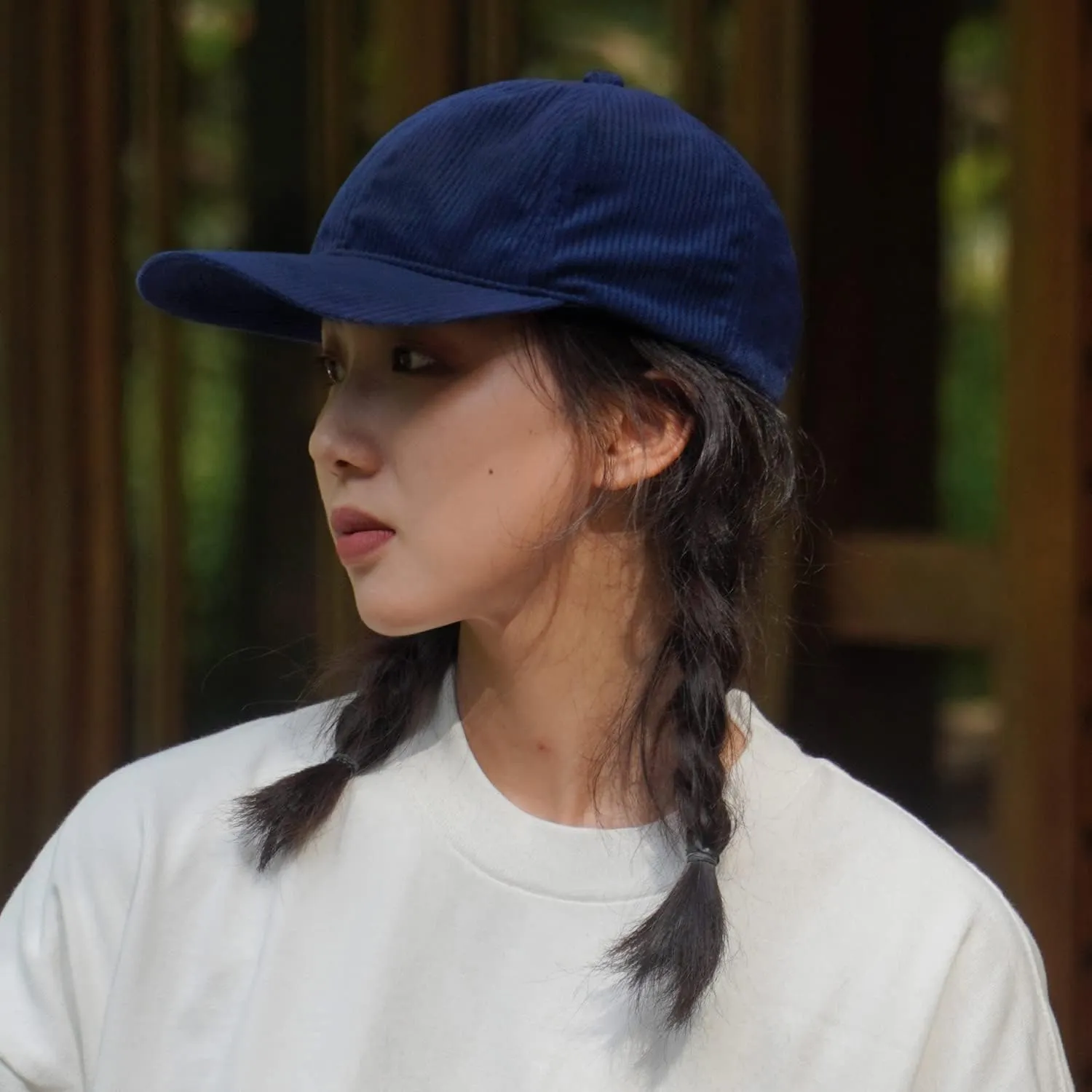 Croogo Flat Bill Cap Classic Corduroy Baseball Cap for Men Women Dad Hat 6 Panel Flat Brimmed Camper Hats Visor Sports Cap
