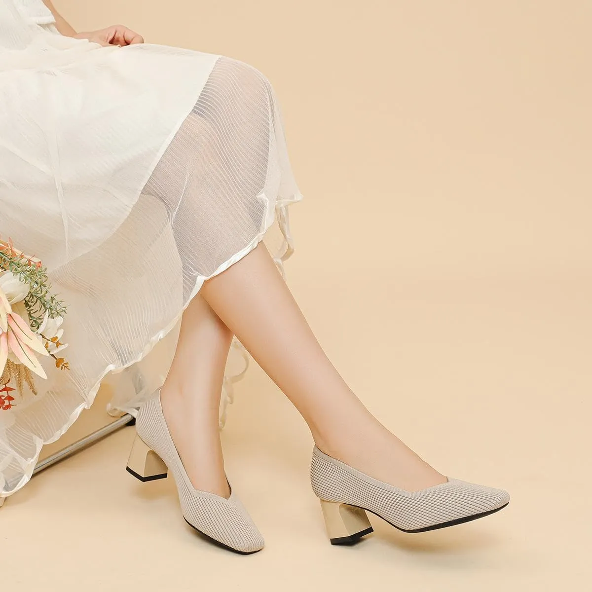 heelchic Women's Pumps, Closed Square Toe Chunky Heels for Women, Low Block Heels Work Pumps Shoes, Casual Daily Pumps for Women