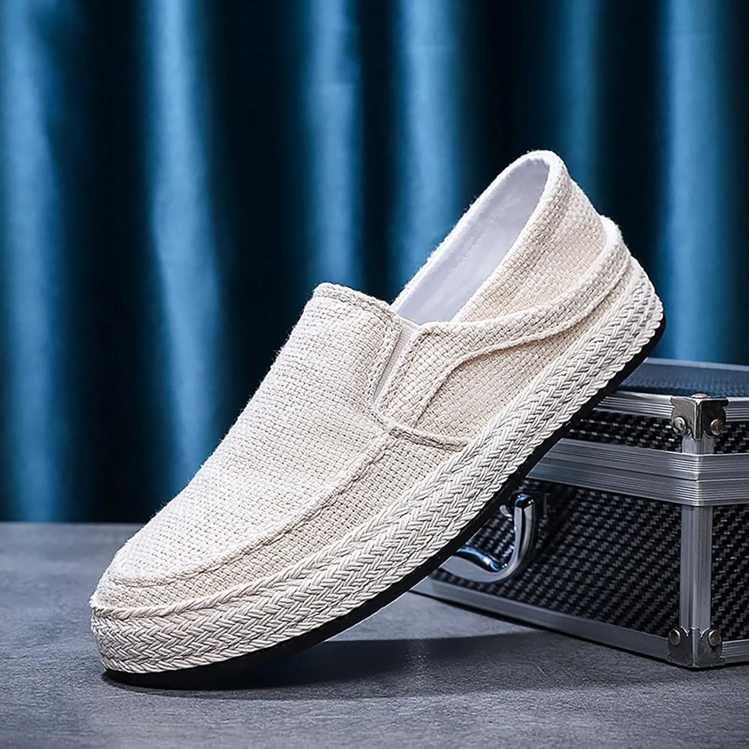 Men's Fashion Canvas Loafer Casual Cloth Shoes Canvas Slip-on Loafers Espadrille Walking Sneakers Moccasins Boat Shoes Lightweight Comfortable Walking Shoes