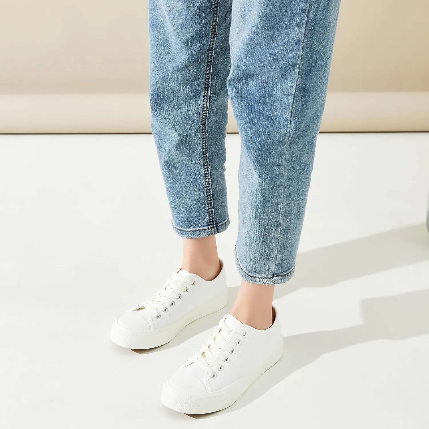 Womens Breathable Canvas Shoes,Lace up Canvas Sneakers for Women,Low Top Fashion Sneakers,Classic Black and White Sneakers