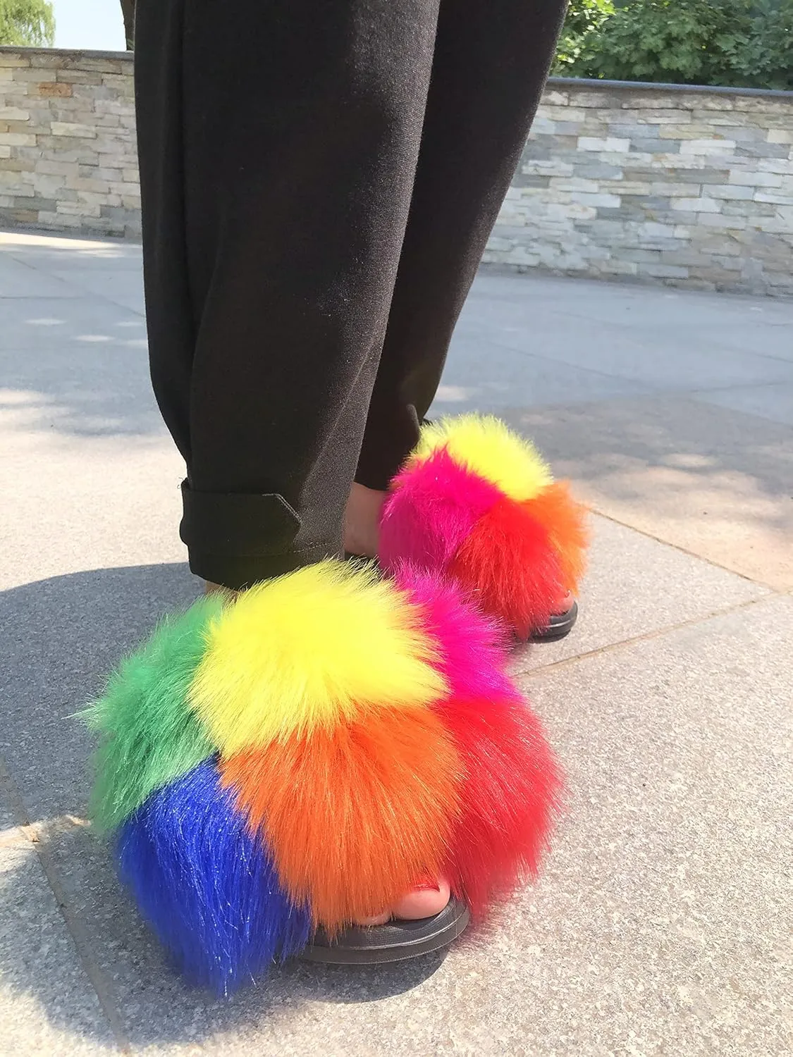 Women's Faux Fur Slides, Open Toe Cute Fur Slippers, Indoor or Outdoor Comfortable Furry Slide Sandals With Fluffy Fur